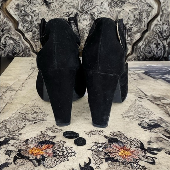 MK BLACK SANDAL | SIZE 6.5 | NEW LIKE NEW! SUEDE PLATFORM | 100% LEATHER - Picture 10 of 11